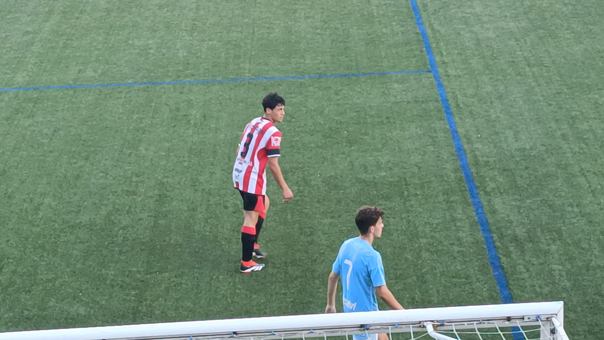 Ethan Alvarez en la 90 Copa Vigo con el Racing Castrelos frente al Celta Academy en A Madroa