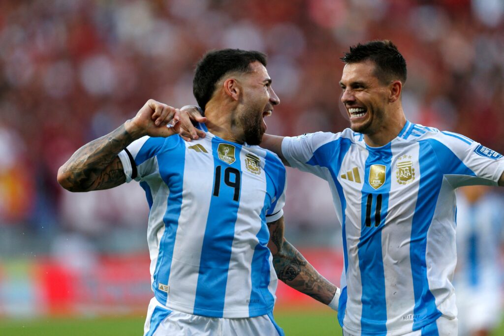 Otamendi Celebra el 0-1 Gol